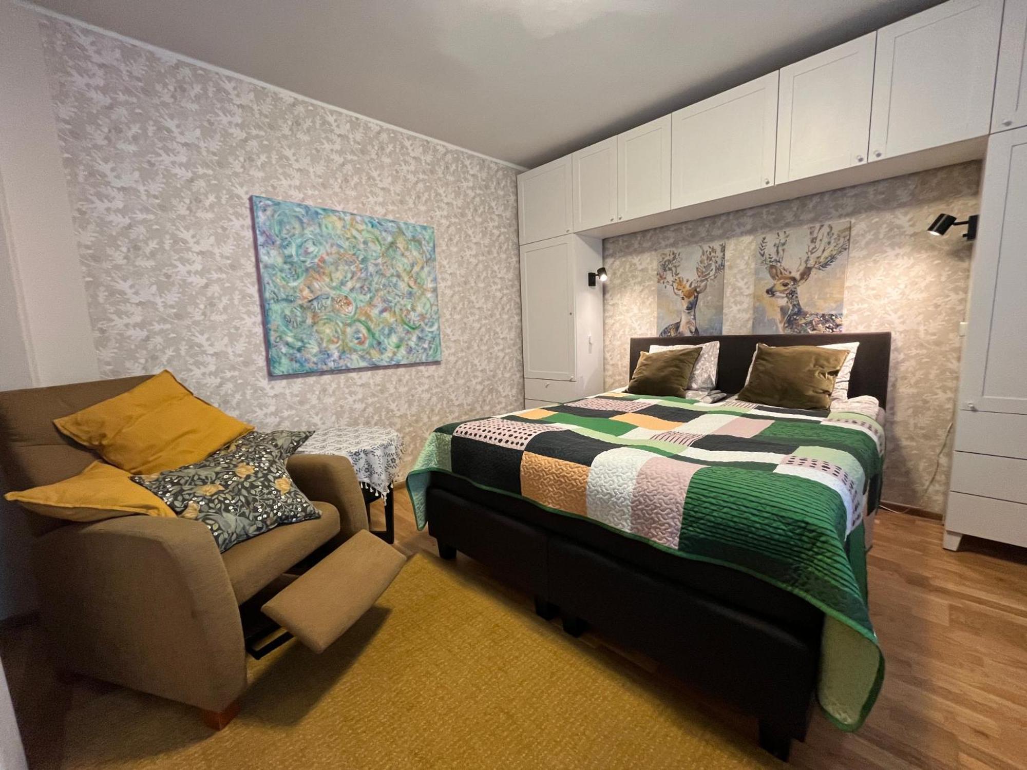 Karlovaidyll 7 - Homey Apartment With Free Parking! ตาร์ตู ภายนอก รูปภาพ